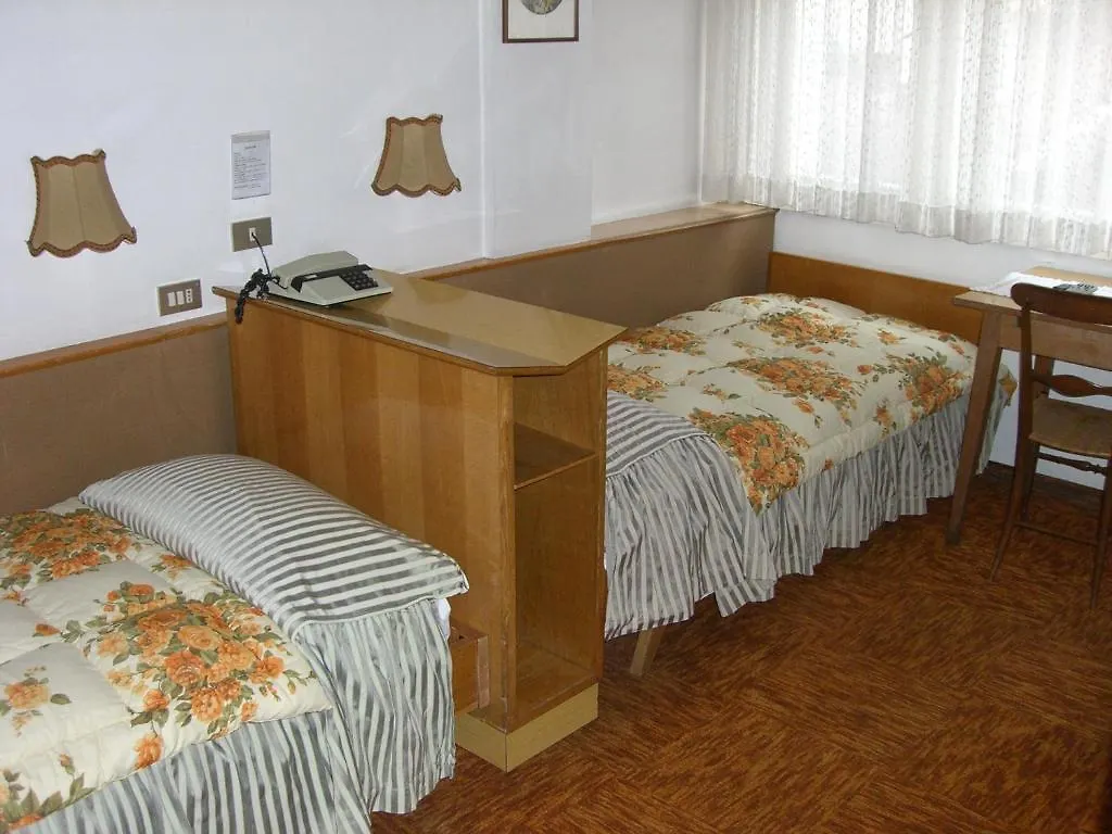 Albergo Aurora contacts