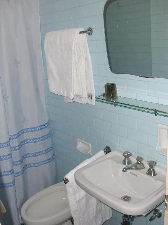 Albergo Aurora موينا فندق